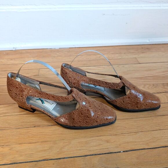 Vintage 70s Ros Hommerson Leather Shoes T-Strap Brown Dancing Heels Croc Size 6 - Picture 4 of 12